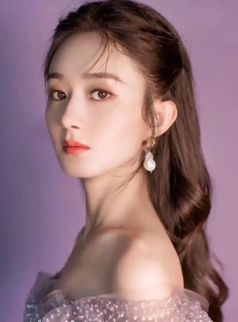 我不是大明星我是赵丽颖.#赵丽颖 有些人外表迷人优雅大姐姐, - 抖音