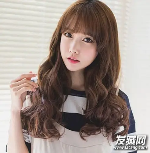 韩式齐肩卷发发型图片中长发这样烫最好看