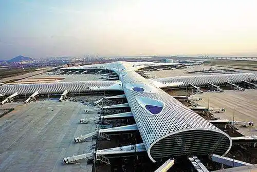 深圳宝安国际机场t3航站楼 2012年11月底完工