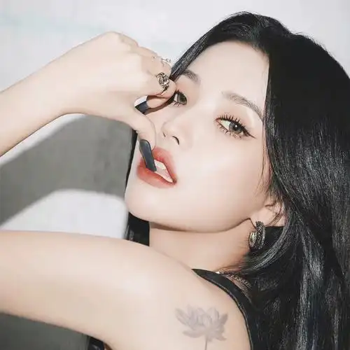 田小娟稀有头像