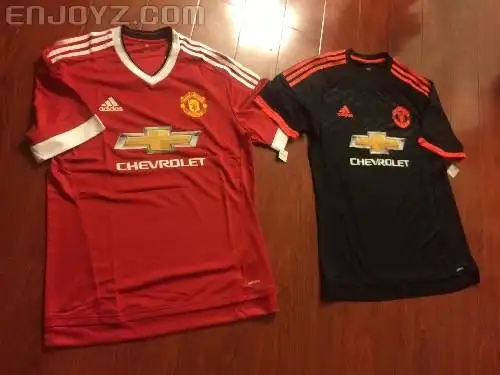 两件曼联adizero._球衣装备综合讨论_enjoyz足球装备论坛