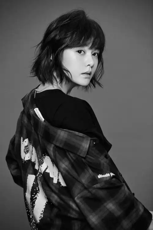 刘一含无惧年龄争议归鸿戏里三重身份