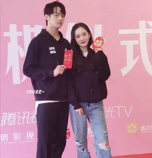 许凯前女友大金预告将重新回应家暴事件,网友期待大瓜:快锤他-男明星