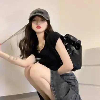 戴帽子女头像酷酷,高清戴帽子的酷头像图片女_女生头像_头像屋