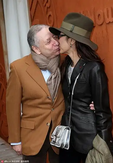 杨紫琼与70岁老公贴面热吻 爱情保鲜有秘籍