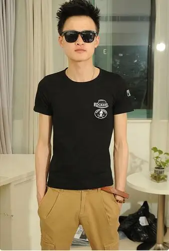 瘦的人搭配什么衣服才好看,而且没那么瘦,我是男生.