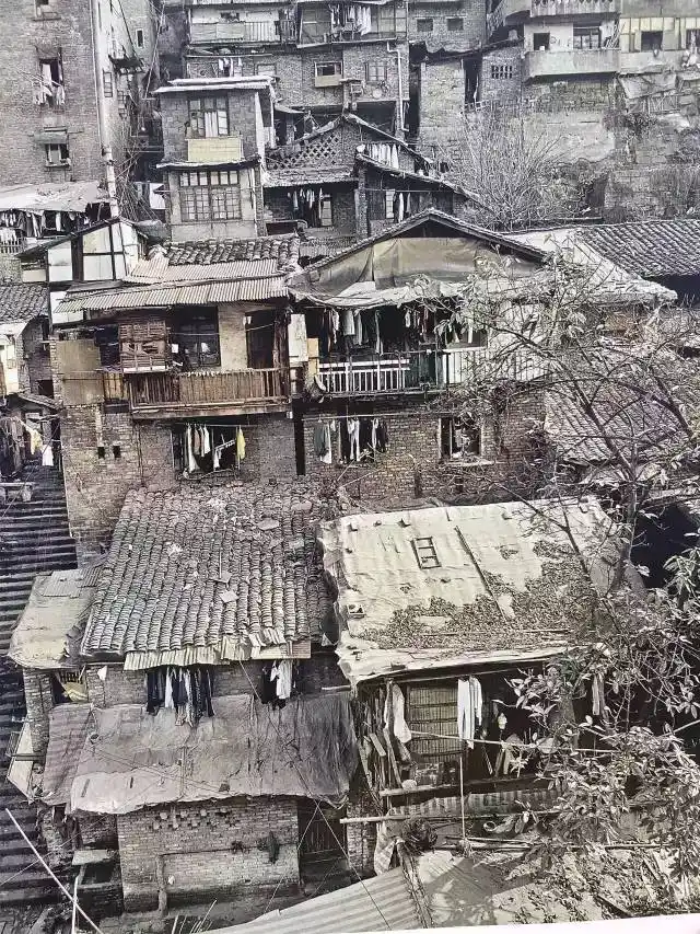最全重庆绝版彩色老照片,他花了30年记录了一座城!