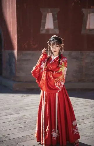 凤栖梧 南棠记原创汉服魏晋婚服交领襦裙