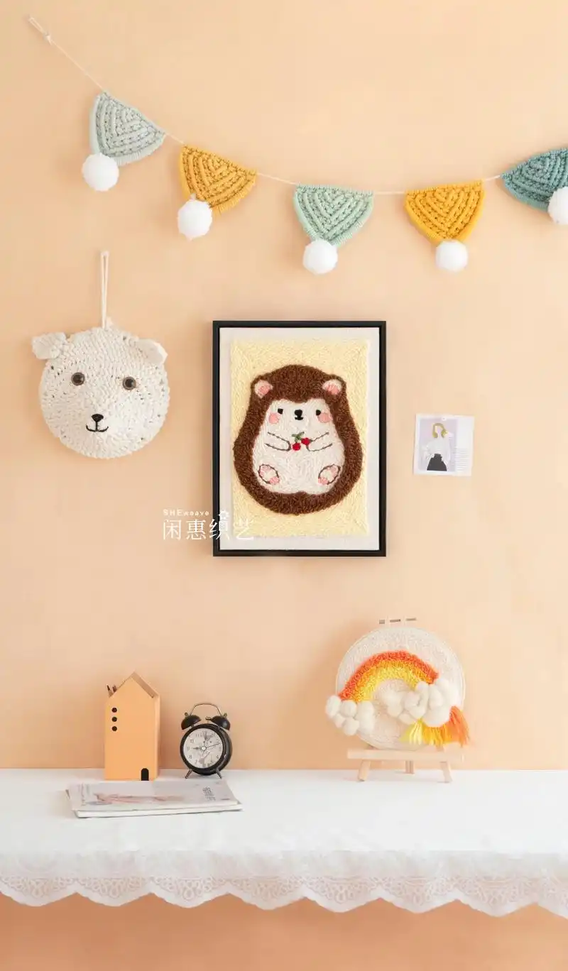 儿童房氛围拿捏就靠这个毛线小刺猬装饰画～#手工diy #爱手 - 抖音