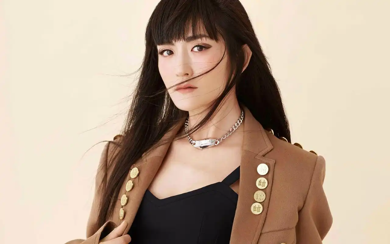 谢娜时尚高冷写真图片桌面壁纸高清大图预览1920x1200_大陆明星下载