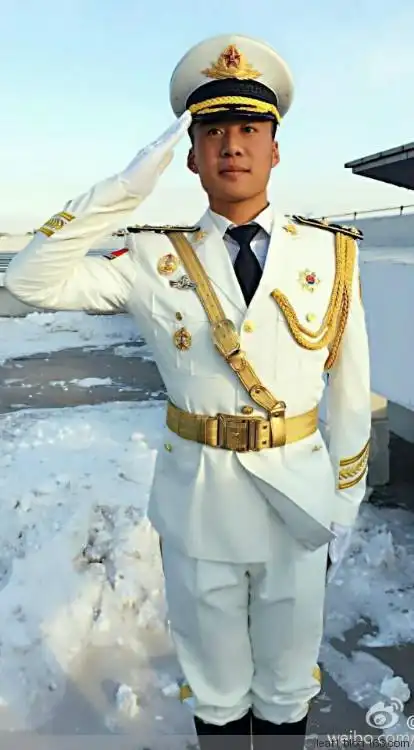 成熟军人之风采