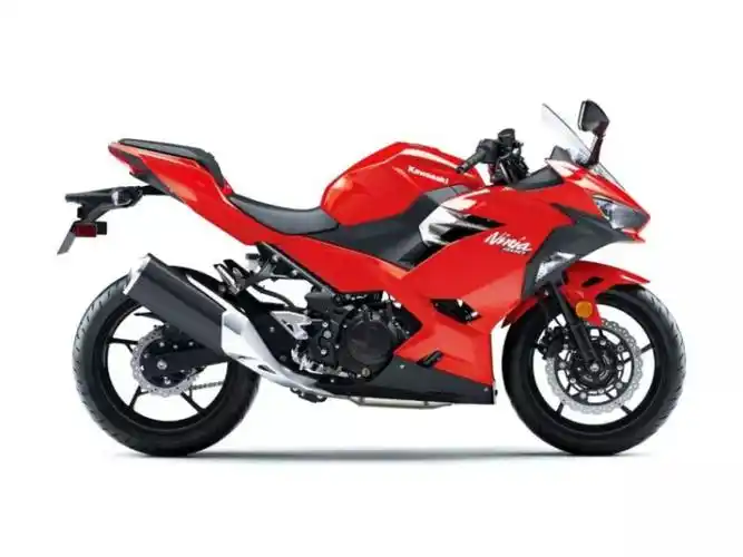 川崎ninja400崩盘了红色版本最低报价39800元