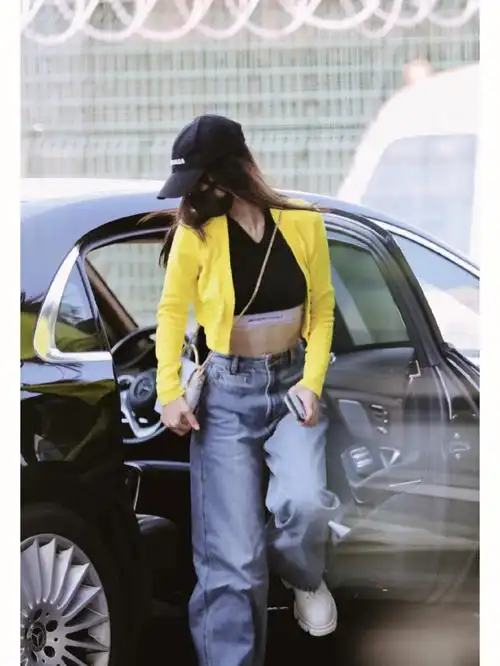 angelababy机场穿搭#angelababy  #杨颖angelababy