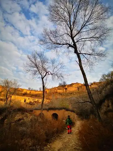 初冬望乡 漫步云端