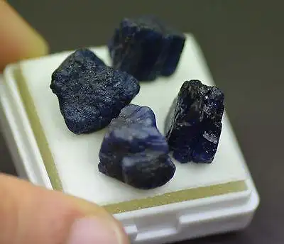 40 ct earth mined blue tanzanite rough gemstone