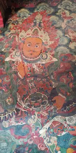 写美篇从这个红门进入白宫,不知什么时代的四大天王壁画分立两边