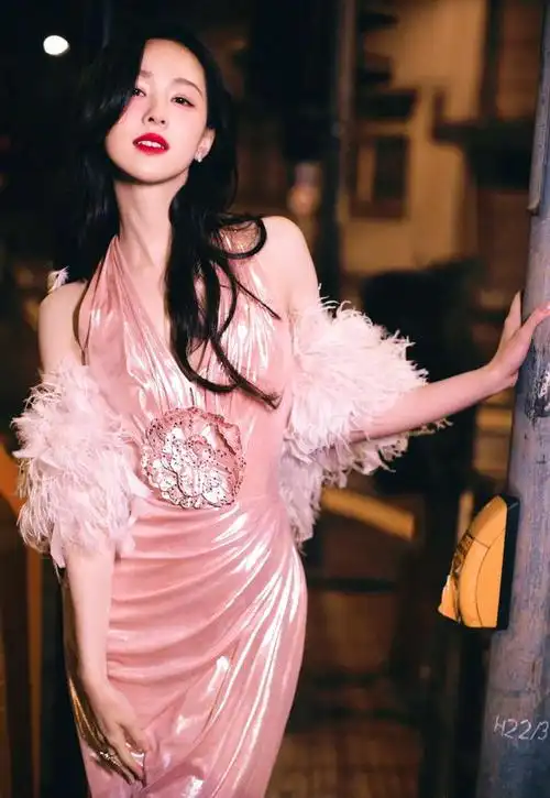 明星图片陈都灵|美女|金庸武侠_网易订阅