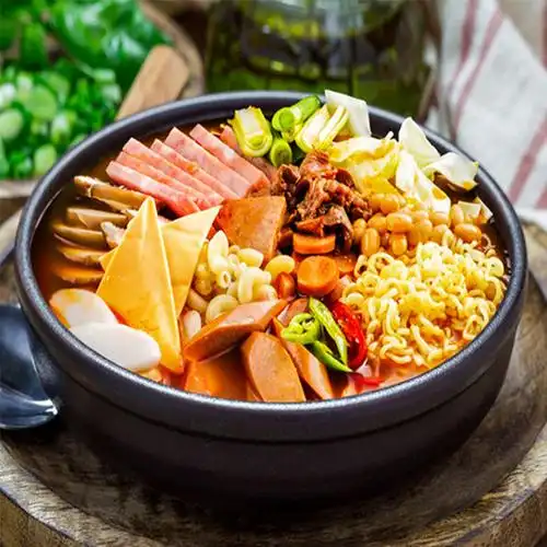 部队火锅韩式套餐年糕鱼饼拉面白菜午餐韩国即食火锅