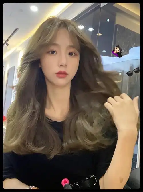 女生最显老的4款发型!求你千万别再留了!