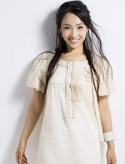 白静被害引发案中案第三者受审拒认诈骗