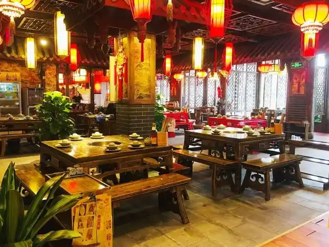 88元抢原208元龙泉【小龙坎火锅】超值3-4人餐~高原肥牛 嫩牛肉 冰水