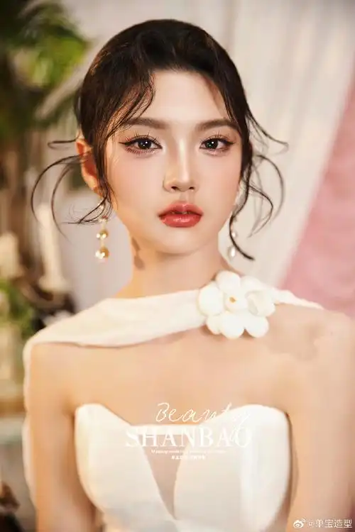 单宝造型超话单宝原创图库|婚礼新娘白纱造型@造型师单宝  无论是韩系
