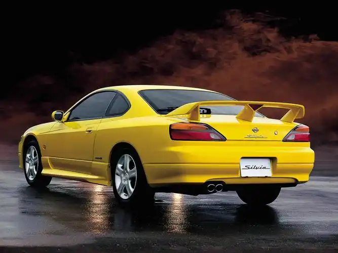 那些年有款车叫飞鸡 玩家最爱的日产silvia