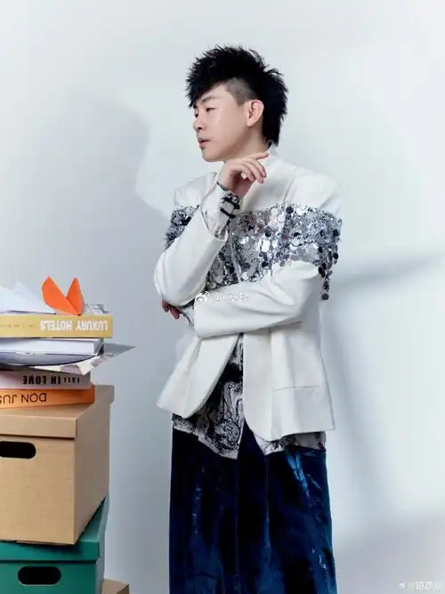 胡彦斌新歌杀回热血高校赛道