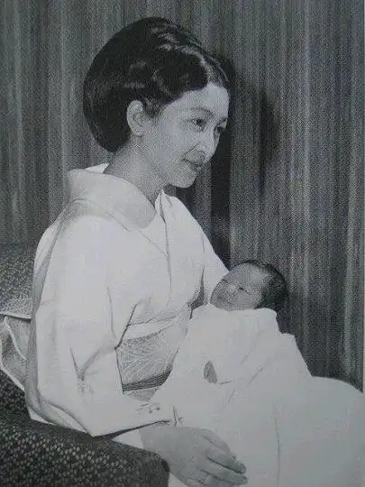 日本皇室一一美智子皇后:浮华背后尽是苍凉!