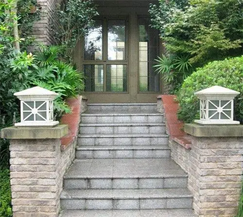 农村门口台阶一般几步