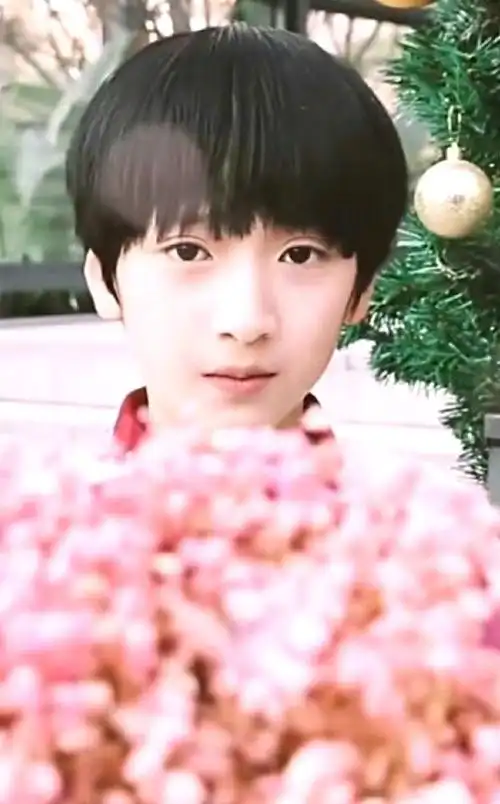 严浩翔湖南卫视春晚##时代少年团有点甜