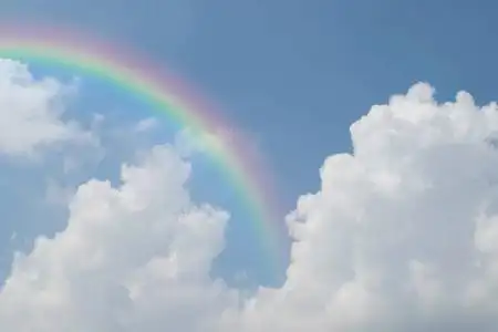 cloudscape 彩虹天空蓝天白云与七彩彩虹在天空中的应用壁纸背景照片