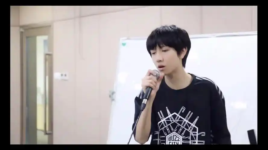 tf家族练习生童禹坤两个人的烟火