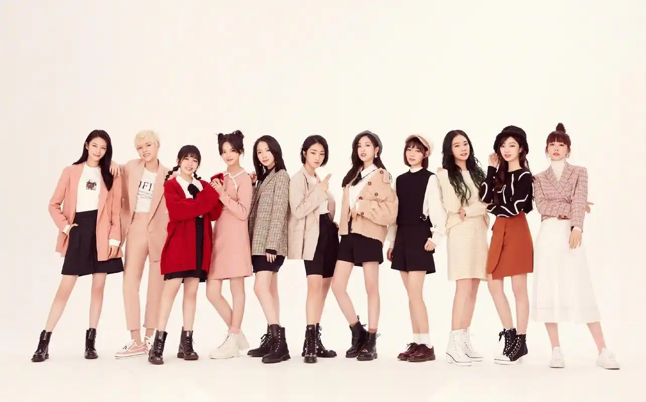 火箭少女101杂志内页大片,大家觉得谁的表现力更好?