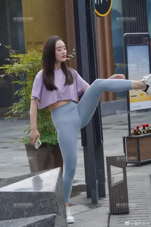 街拍##性感女神##魔镜滚叔