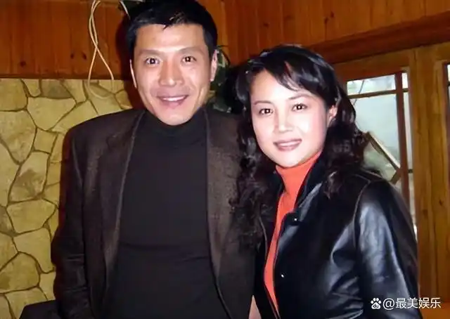 演员刘之冰:二婚娶茹萍,继女奚望结婚泪洒现场,支持女儿离婚