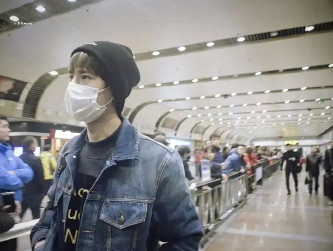 王一博#    161205 长沙01北京    @uniq-王一博