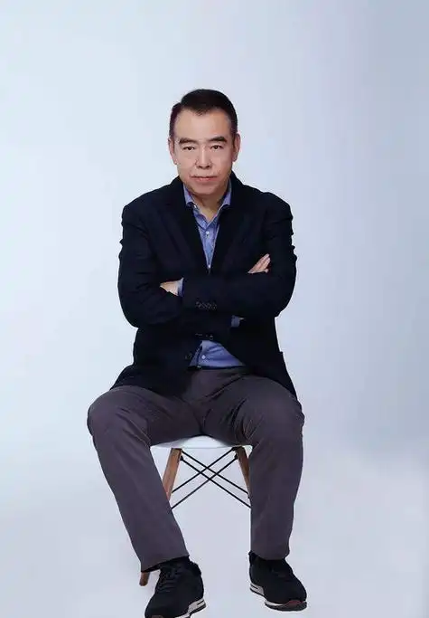 陈凯歌个人资料简介及图片(导演陈凯歌的妻子是谁)