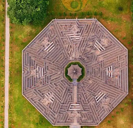 社区空间站第13期人工智能自动走八卦迷宫图你不来看看吗