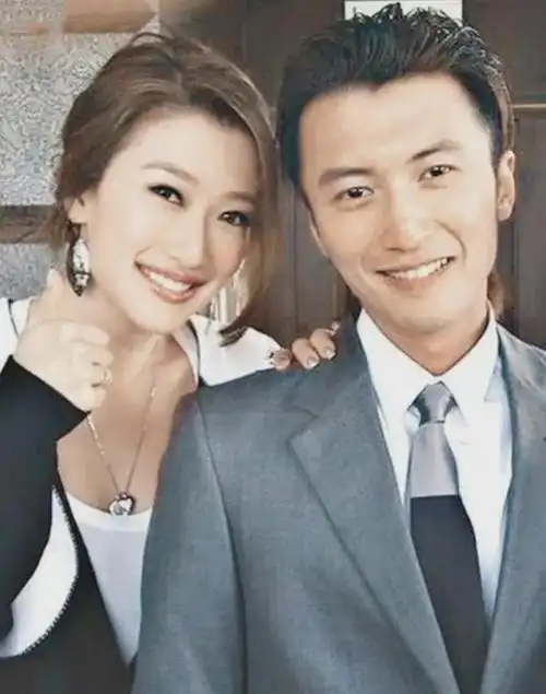 谢霆锋不敢学黄磊躺平原因曝光帮谢婷婷养谢贤养张柏芝儿子