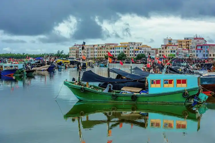雷州乌石镇|宁静的渔港