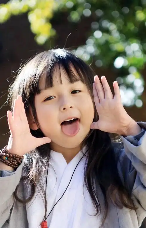 最灵气的童星,网友直呼不让整容,今9岁长成这样