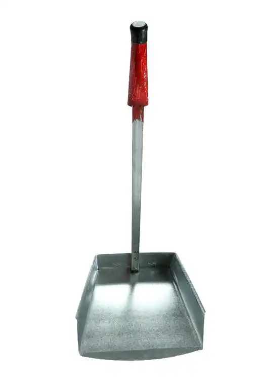 商品的属性 商品的名称:铁畚斗 商品的规格:柄长65cm,宽27cm