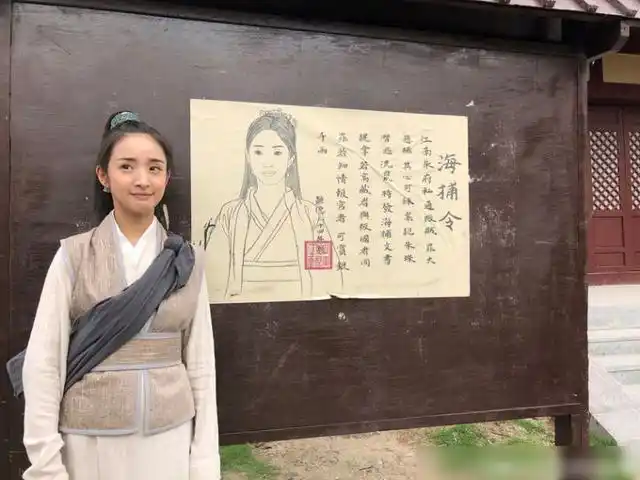 第三名的桂纶镁给人感觉现代又超有个性,反而登上第三位,令人相当意外