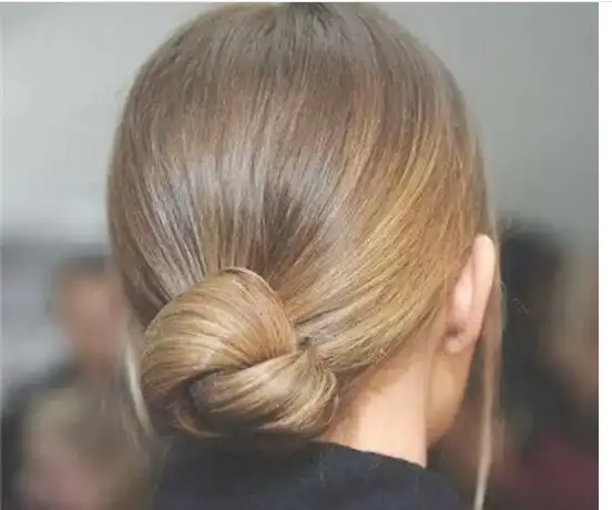 怎么样随意挽低头发 扎低头发怎么挽过程