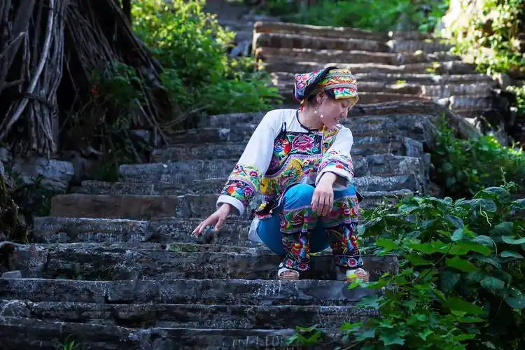 湖南湘西州保靖县夯沙乡金寨苗女风情