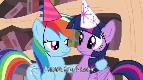 小马宝莉:云宝为了早点看到新书,拉着紫悦一起,帮作者干杂活!