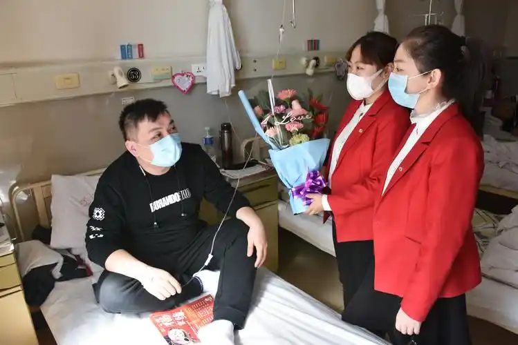 20200325105840i亲切关怀 温暖人心.jpg