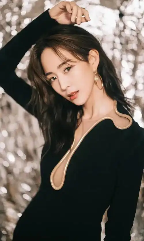 张钧甯秀出极致身材,只因热爱跑步,每天必跑10公里!