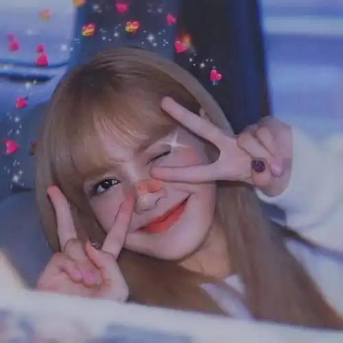 lisa    神仙颜值